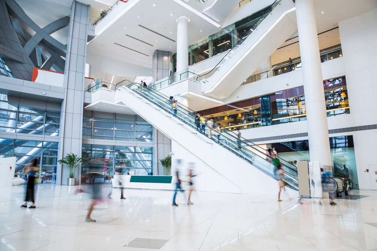 busy shopping mall